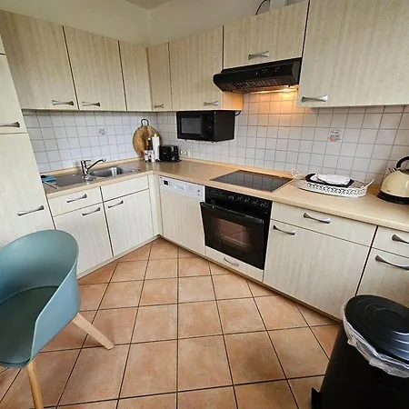 Pferdekoppel-im-haus-zwischen-den-wassern *