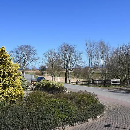 Pferdekoppel-im-haus-zwischen-den-wassern * Behrensdorf